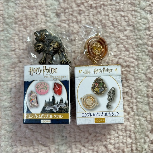 NIB Harry Potter Fluffy and Time Turner Pin Set from Tokyo Japan - Picture 1 of 9